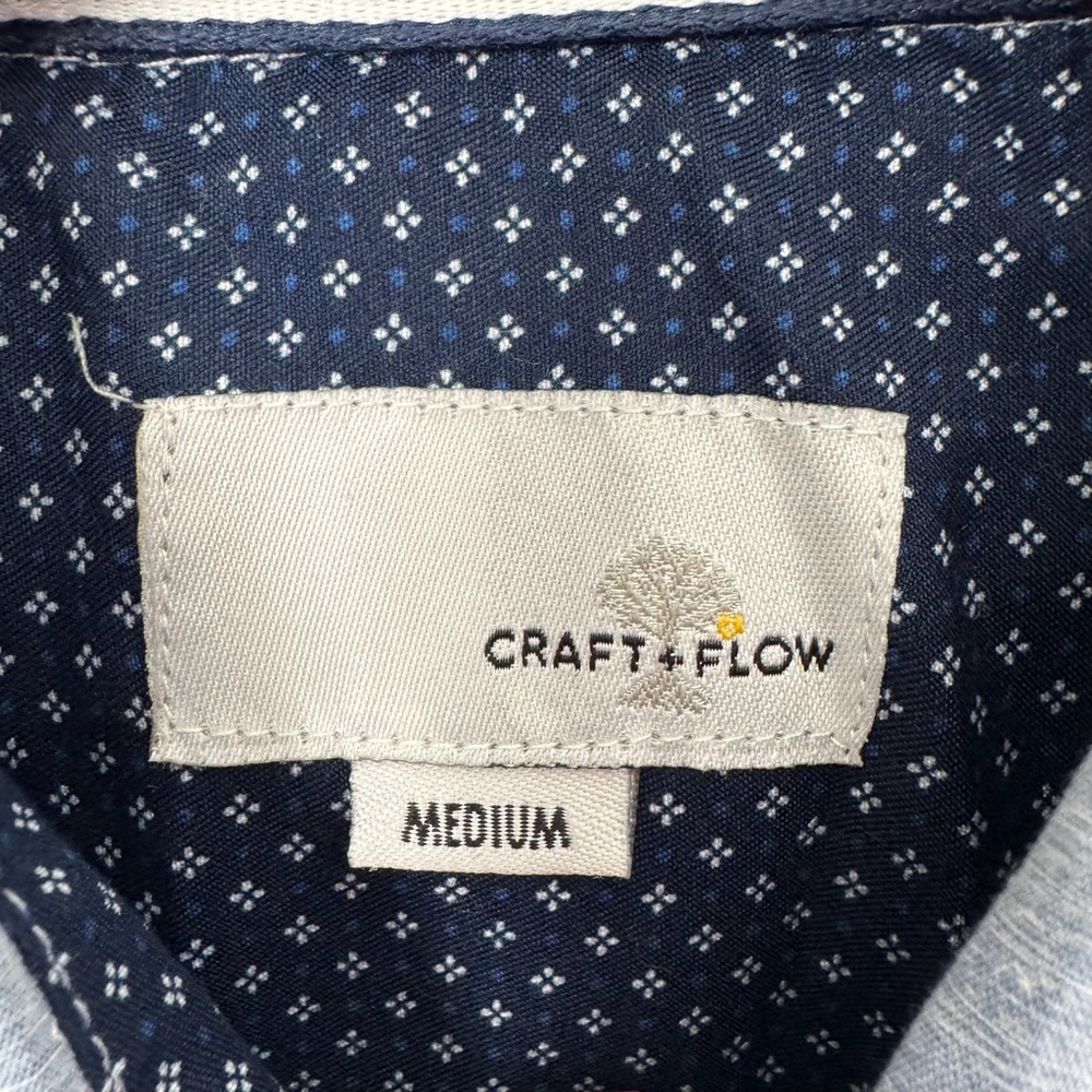 Stylish Blue Patterned Men's Button Down Shirt - image 2